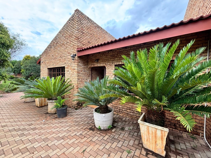 3 Bedroom Property for Sale in Doringkruin North West